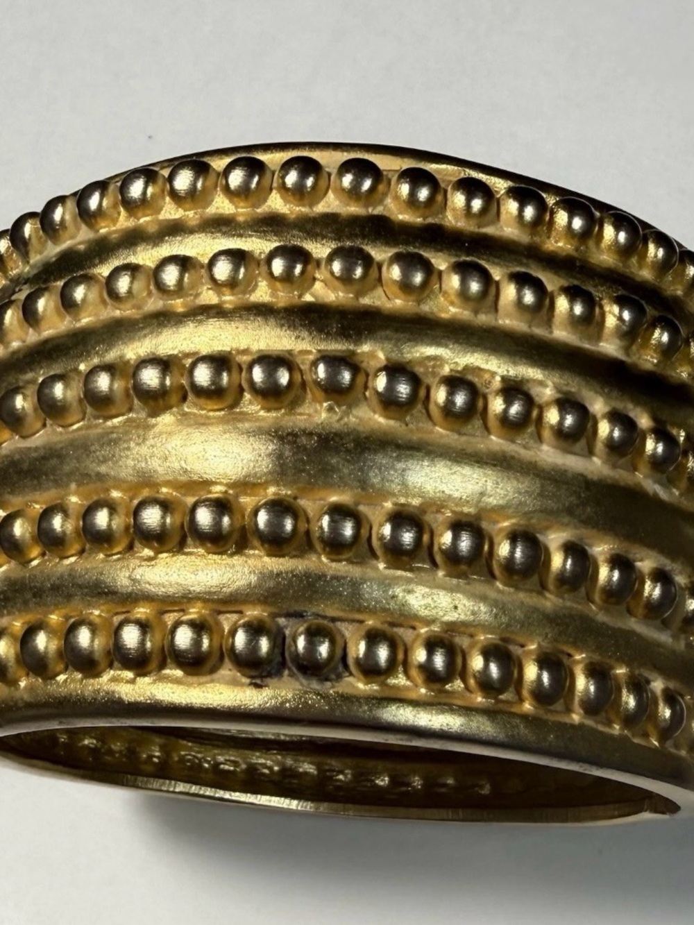 VTG Judith Ripka, Kieselstein-Cord Style Wide Hinged Cuff Bracelet MCM Gld Tone